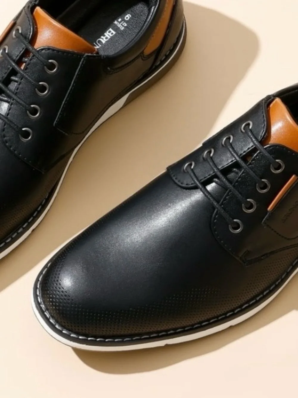 Bruno, Marc men’s size 10 casual dress, Oxford, leather lace‎ up shoes